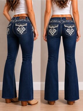 Westfield Eagle Size 5 Dark Wash Bootcut Jeans Embellished Rhinestone Pockets